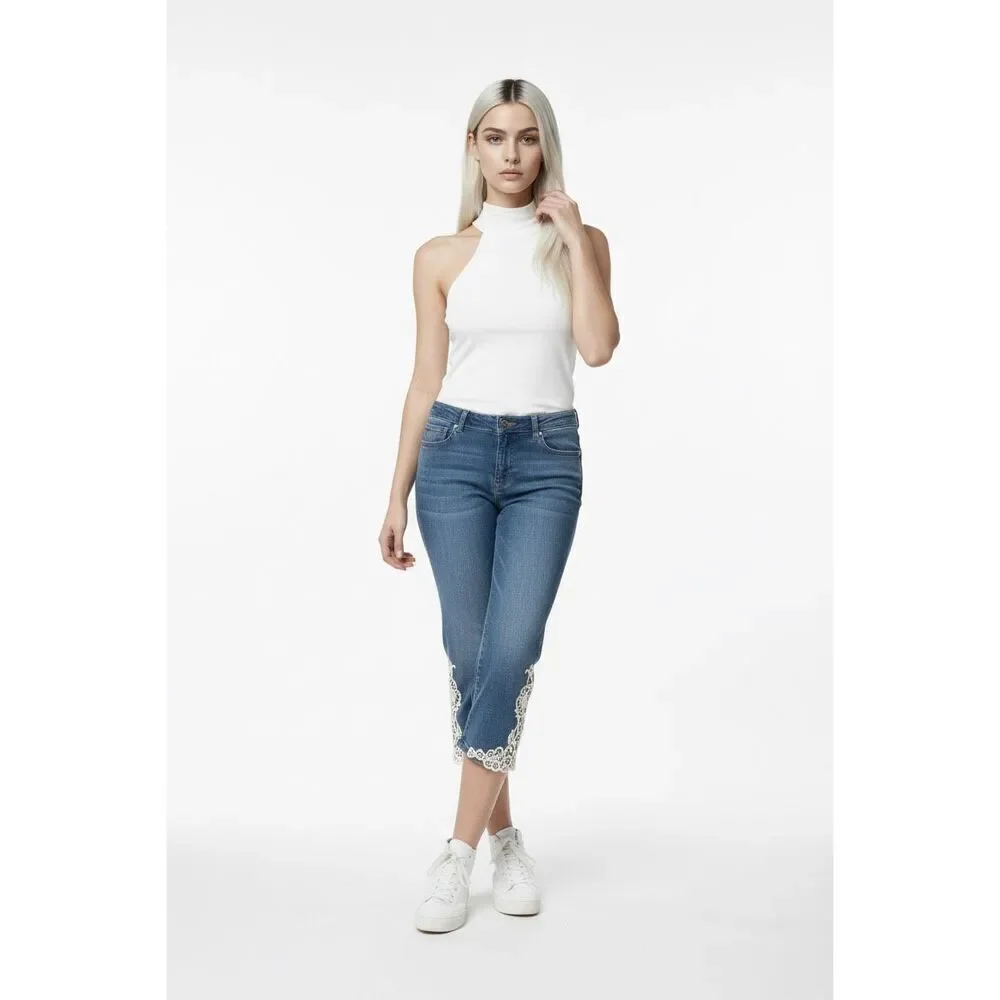 Inc. Denim straight leg regular fit crop jeans size 12.